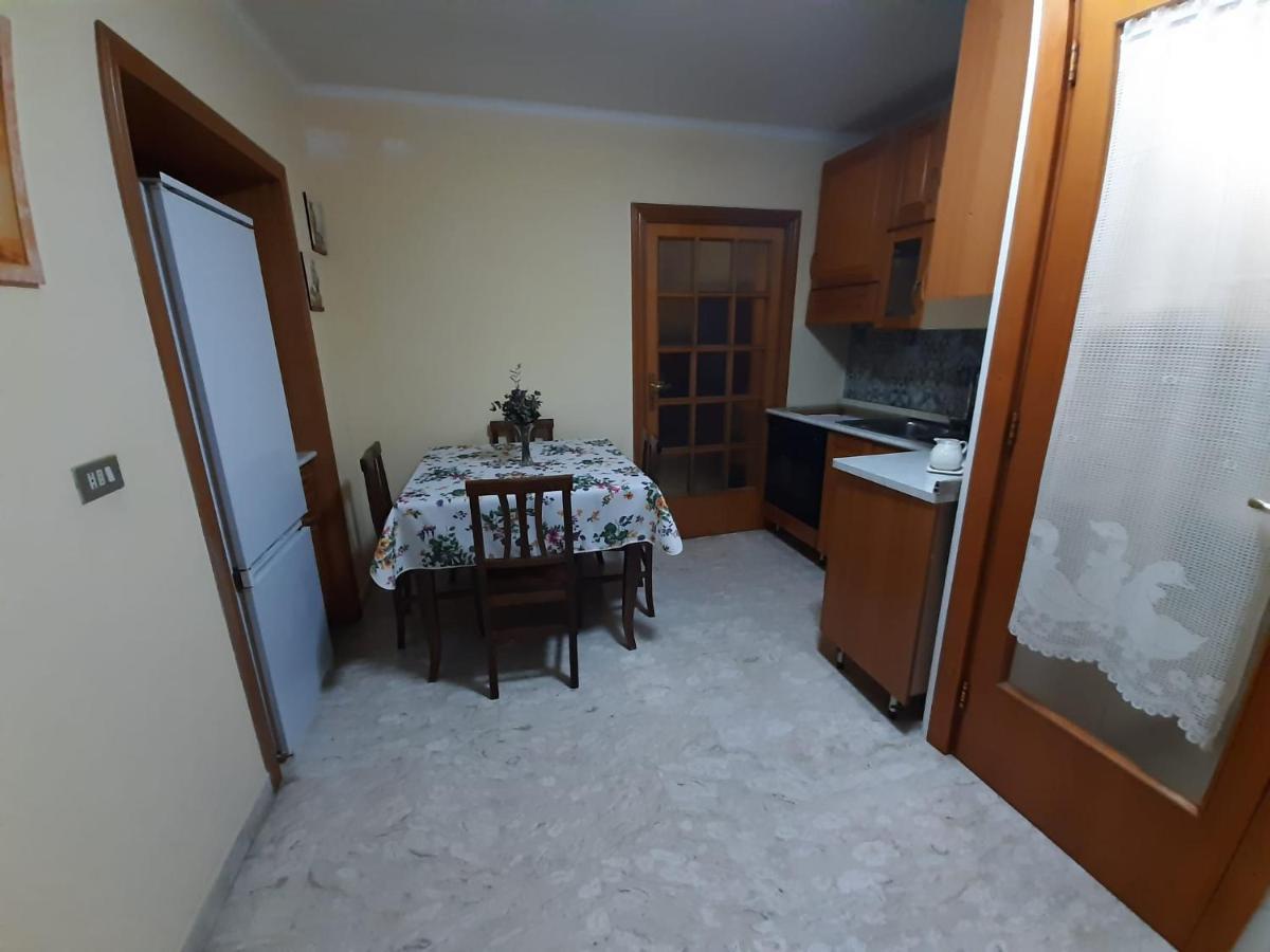 Holiday House Nel Cuore Di Μπάρι Εξωτερικό φωτογραφία
